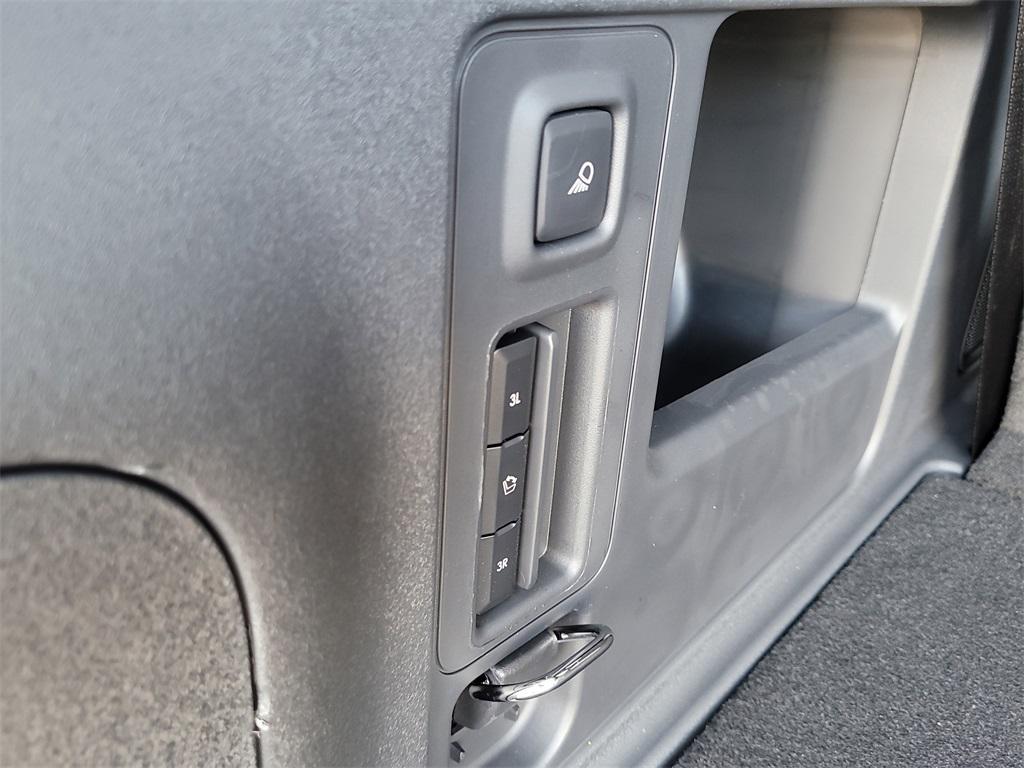 new 2025 Lincoln Navigator car, priced at $107,755