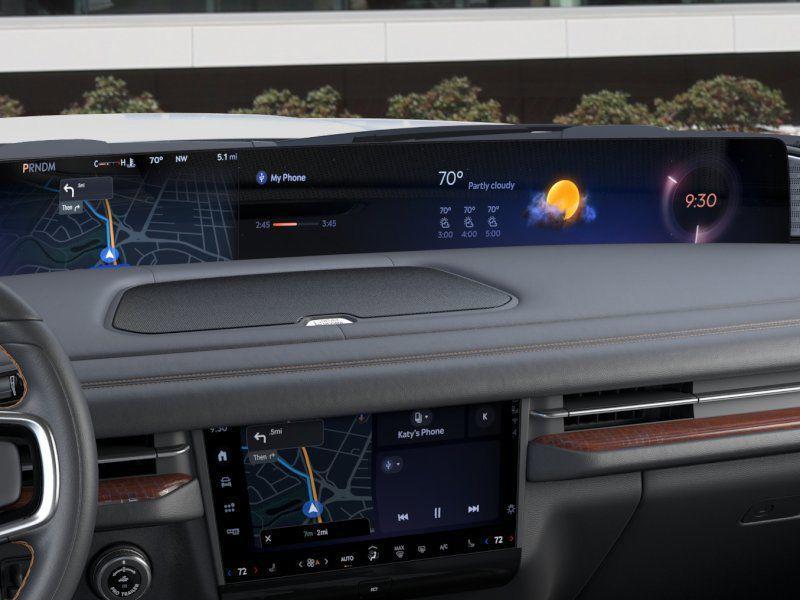 new 2025 Lincoln Navigator car, priced at $105,255