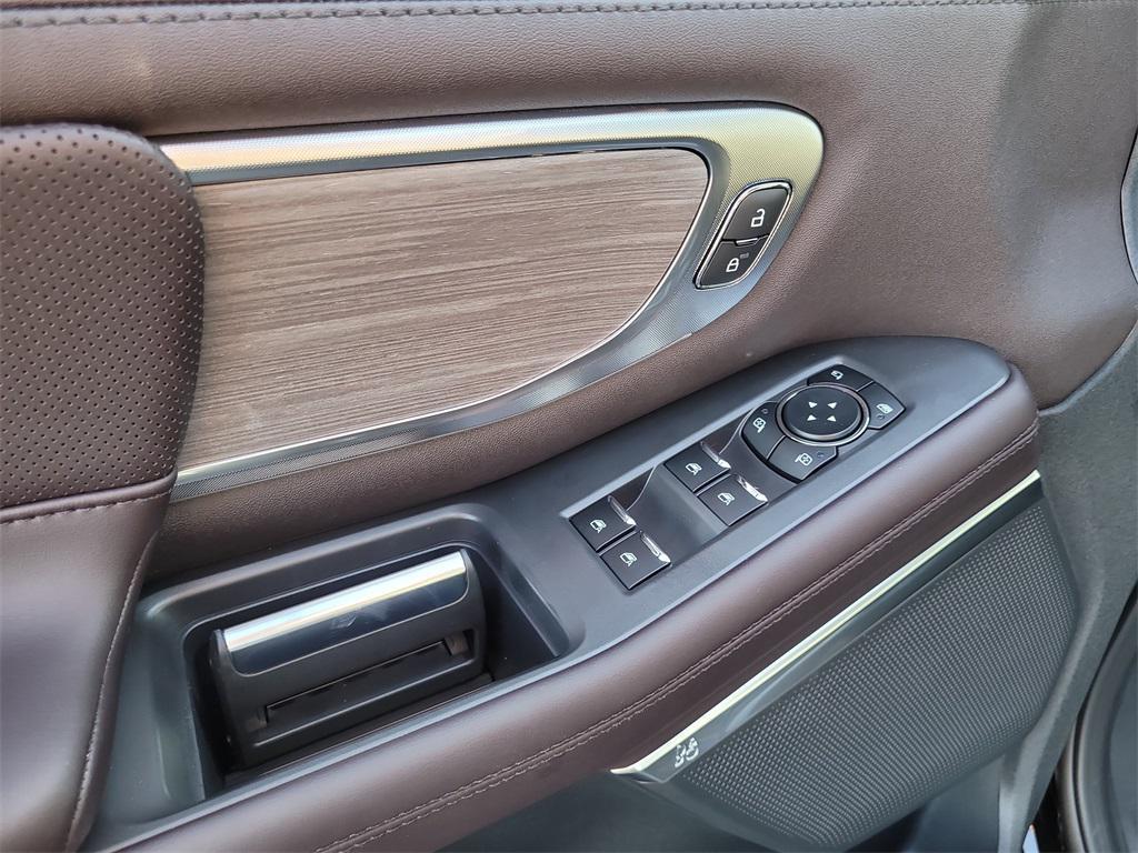 new 2025 Ford Expedition Max car, priced at $83,471