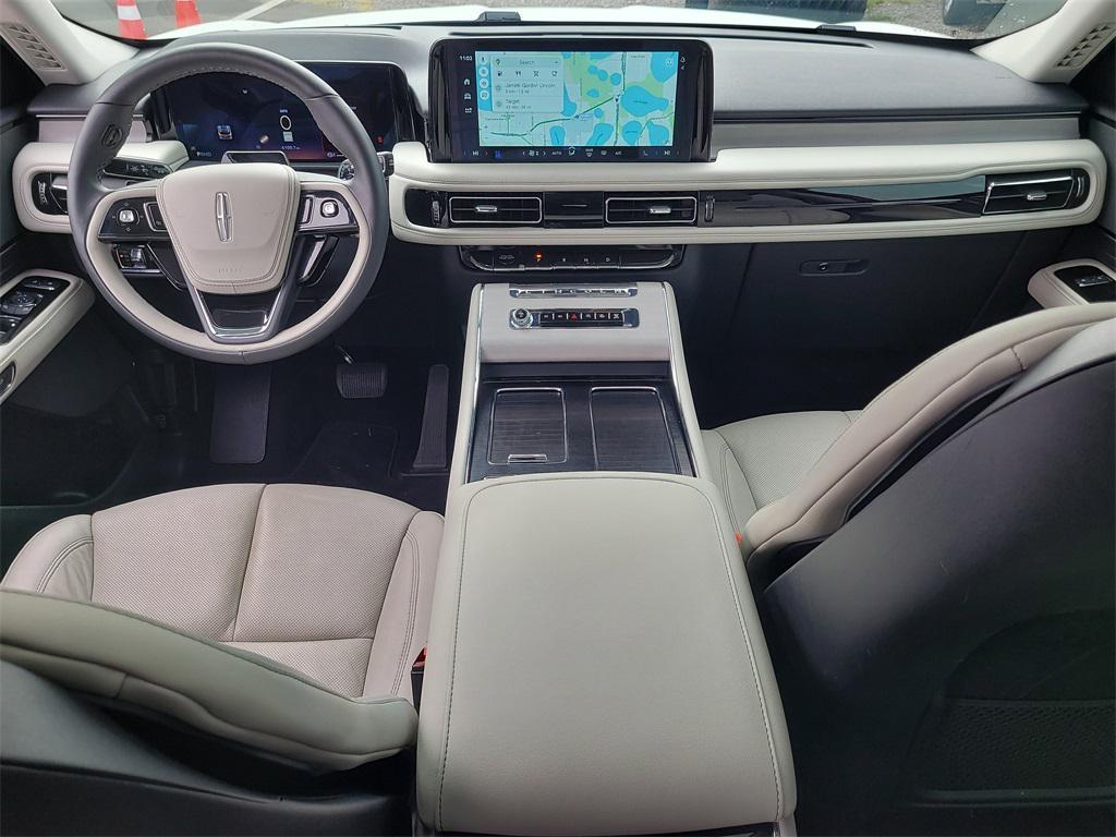 used 2025 Lincoln Aviator car, priced at $59,499