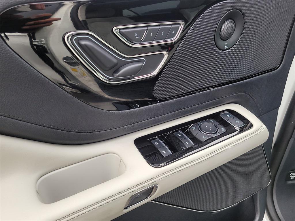 used 2025 Lincoln Aviator car, priced at $59,499