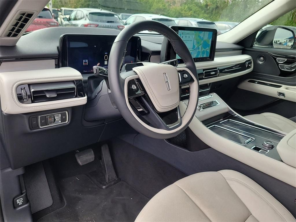 used 2025 Lincoln Aviator car, priced at $59,499