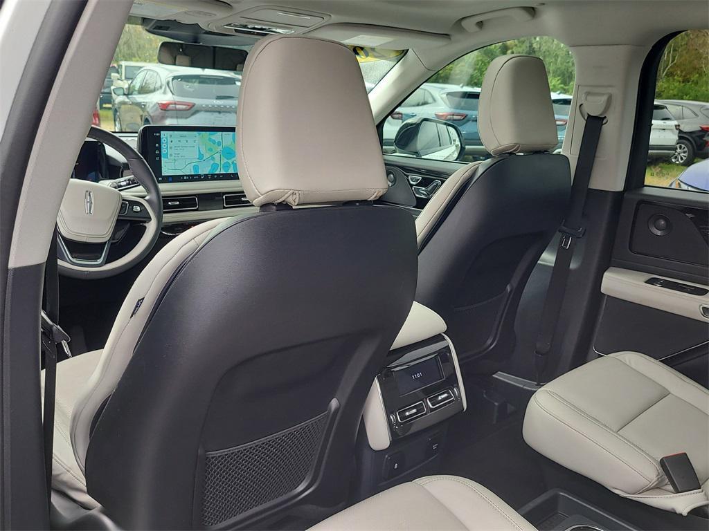 used 2025 Lincoln Aviator car, priced at $59,499