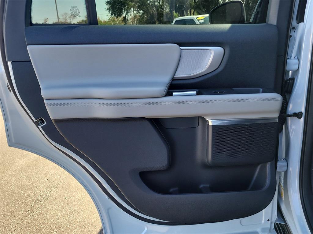 new 2026 Ford Expedition car, priced at $68,958