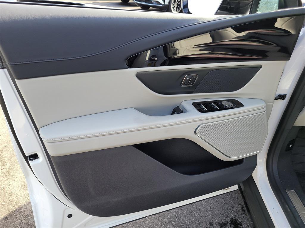 new 2026 Lincoln Nautilus car, priced at $52,990