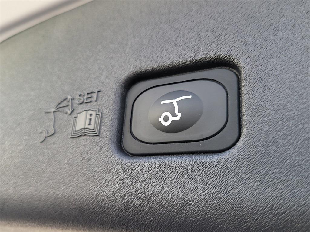 new 2026 Lincoln Nautilus car, priced at $52,990