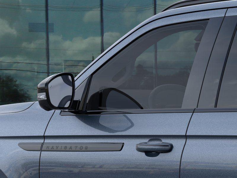 new 2026 Lincoln Navigator car, priced at $104,774