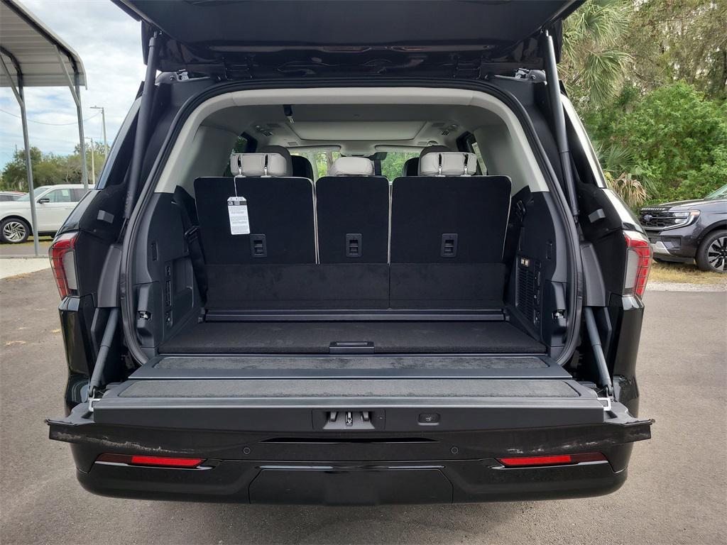 new 2025 Lincoln Navigator car, priced at $92,793