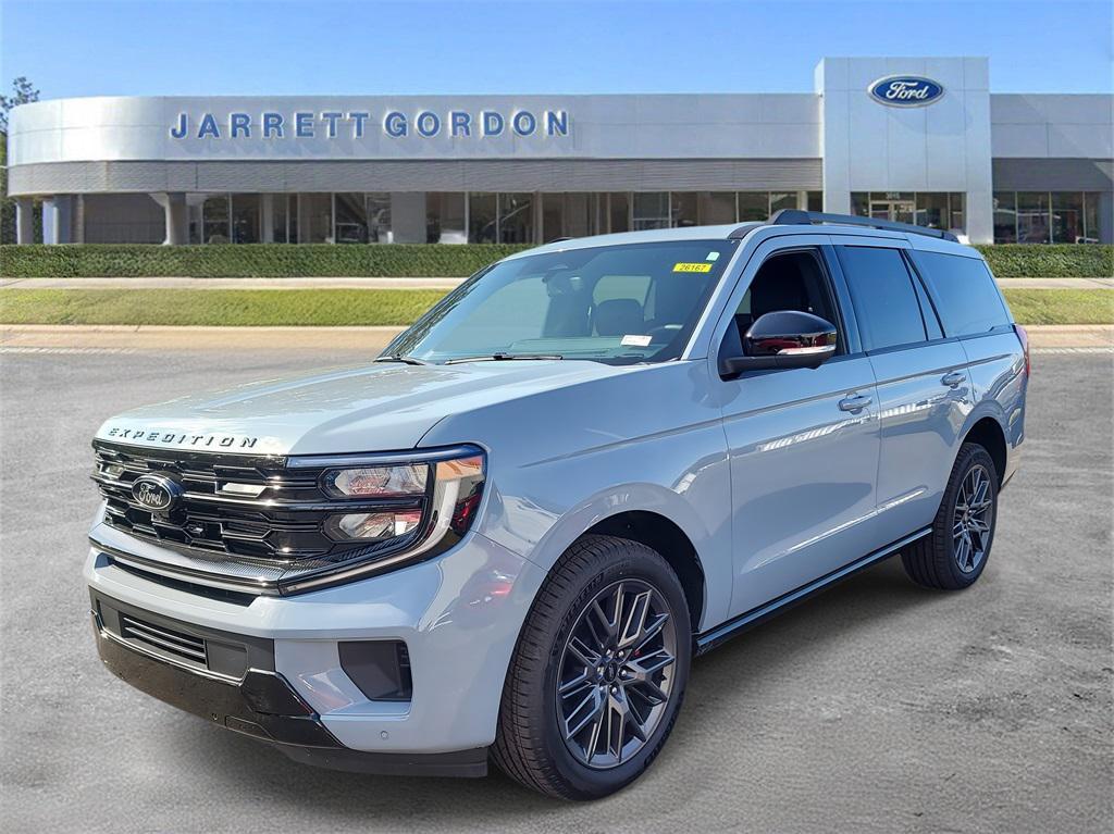 new 2025 Ford Expedition car, priced at $78,642