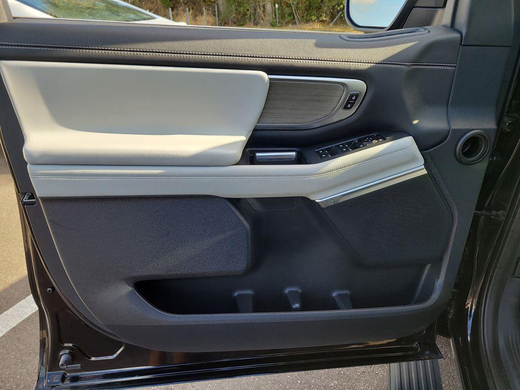 used 2025 Ford Expedition car, priced at $64,500