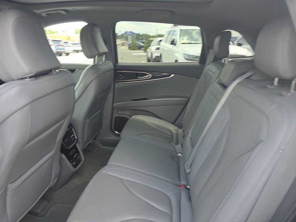 used 2022 Lincoln Nautilus car, priced at $29,495