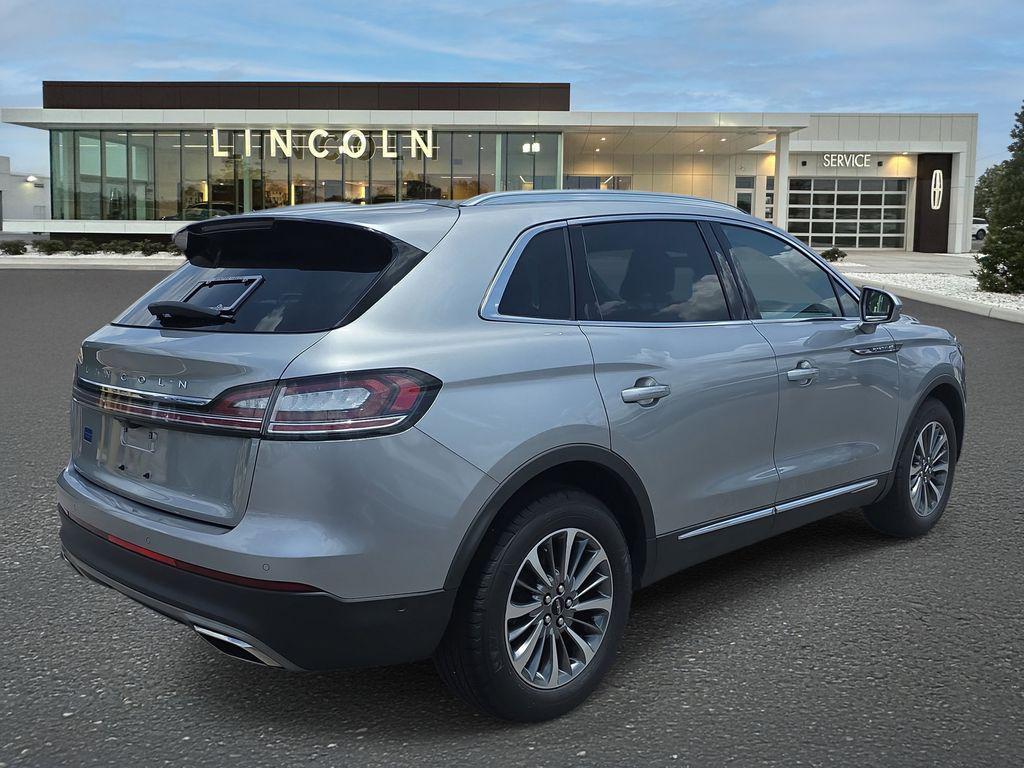 used 2022 Lincoln Nautilus car, priced at $29,495