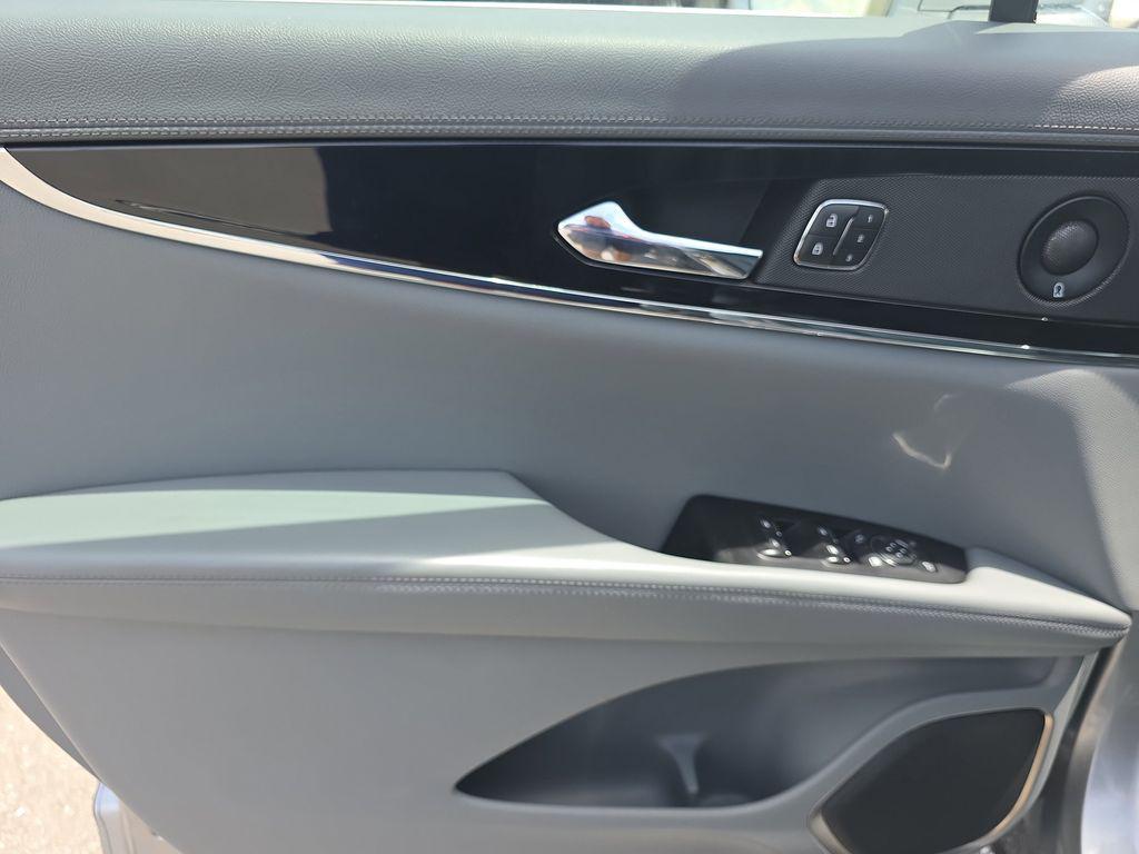 used 2022 Lincoln Nautilus car, priced at $29,495