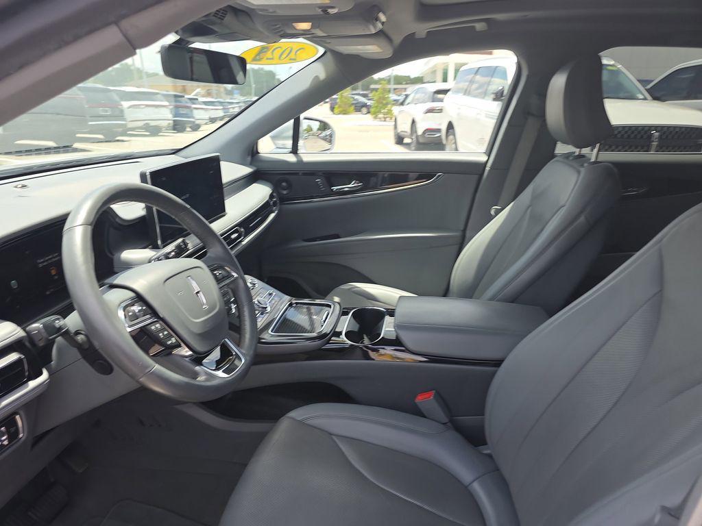 used 2022 Lincoln Nautilus car, priced at $29,495