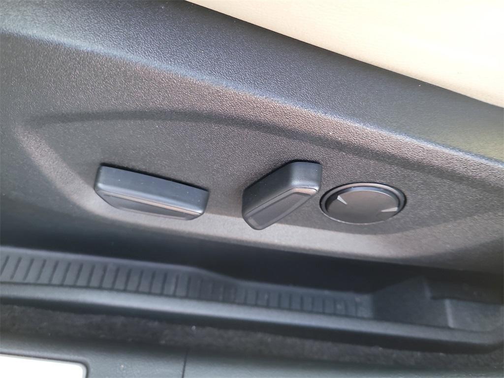 used 2020 Ford Edge car, priced at $19,284