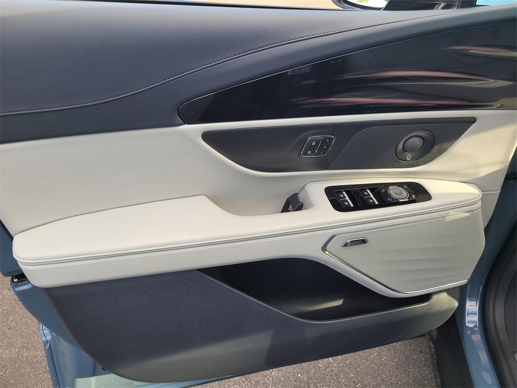 new 2026 Lincoln Nautilus car, priced at $54,387