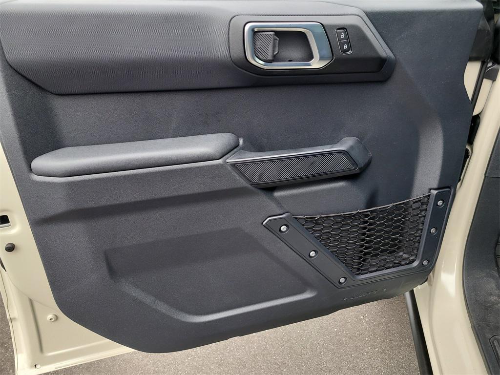 new 2025 Ford Bronco car, priced at $44,933