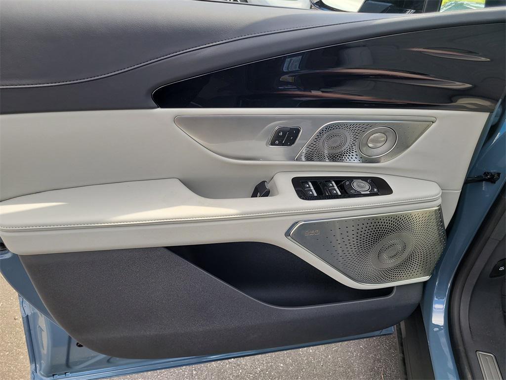 new 2026 Lincoln Nautilus car, priced at $65,701