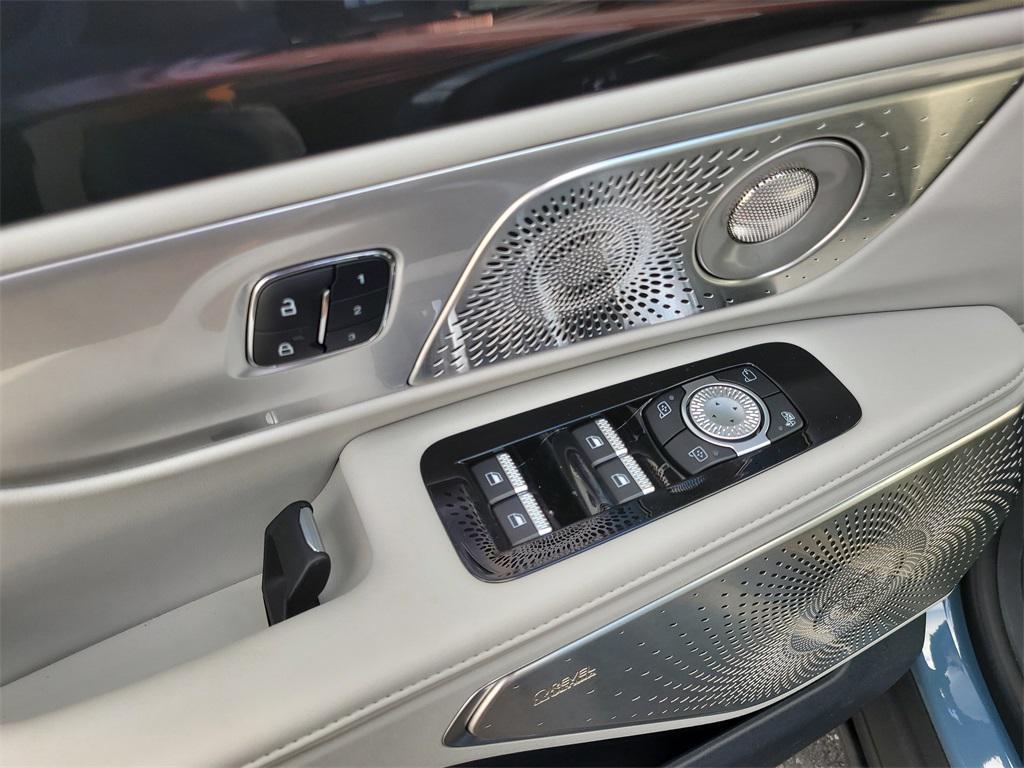 new 2026 Lincoln Nautilus car, priced at $65,701