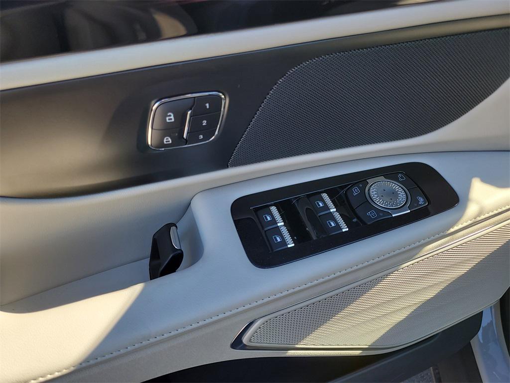 new 2026 Lincoln Nautilus car, priced at $49,990