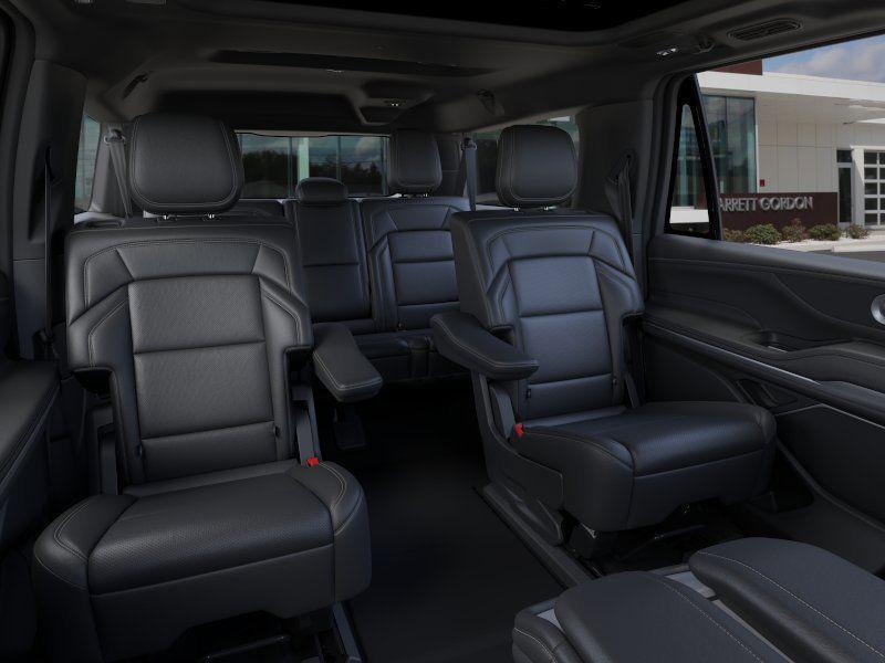 new 2026 Lincoln Navigator car, priced at $106,934