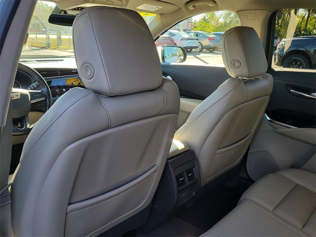 used 2022 Cadillac XT4 car, priced at $23,500