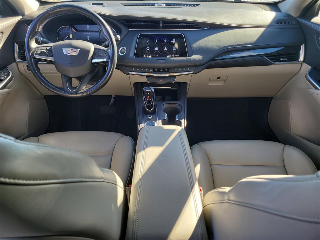 used 2022 Cadillac XT4 car, priced at $23,500