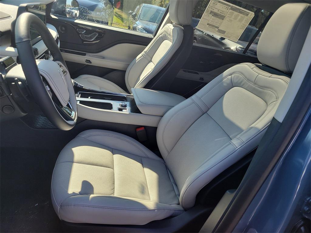 new 2026 Lincoln Aviator car, priced at $65,648