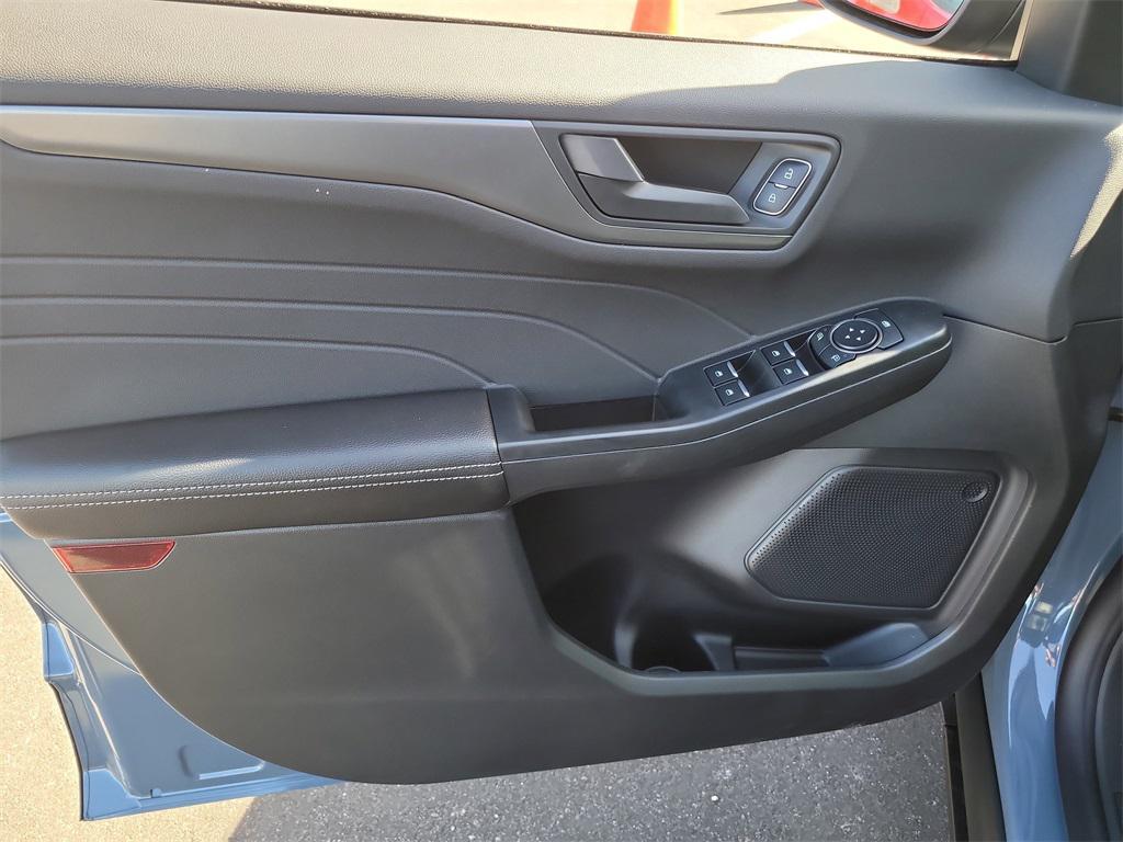 new 2026 Ford Escape car, priced at $28,002