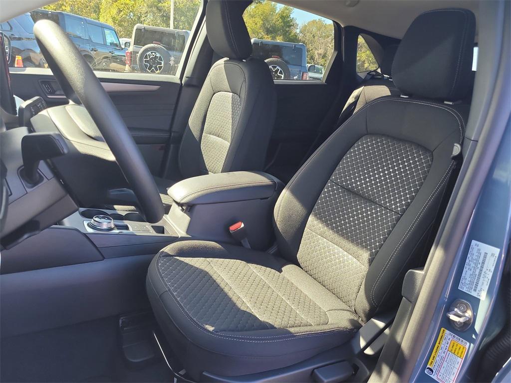 new 2026 Ford Escape car, priced at $28,002