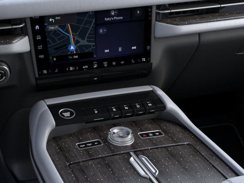 new 2025 Lincoln Navigator car, priced at $128,190