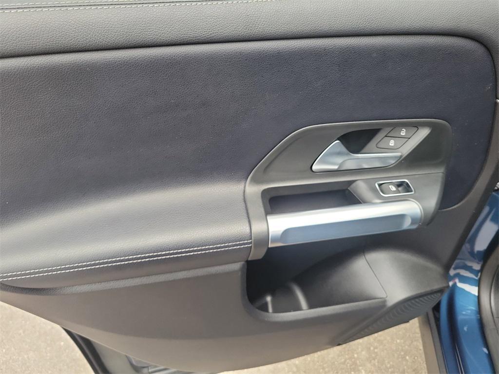 used 2021 Mercedes-Benz GLB 250 car, priced at $23,649