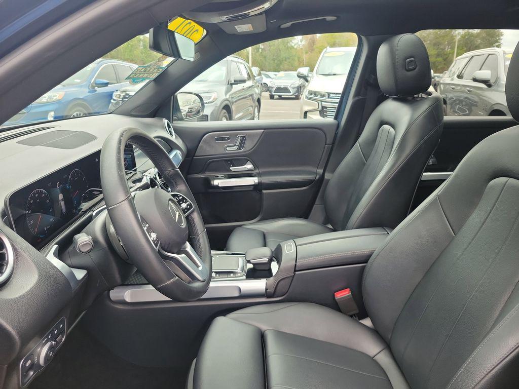 used 2021 Mercedes-Benz GLB 250 car, priced at $22,700