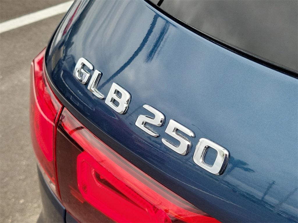 used 2021 Mercedes-Benz GLB 250 car, priced at $23,649
