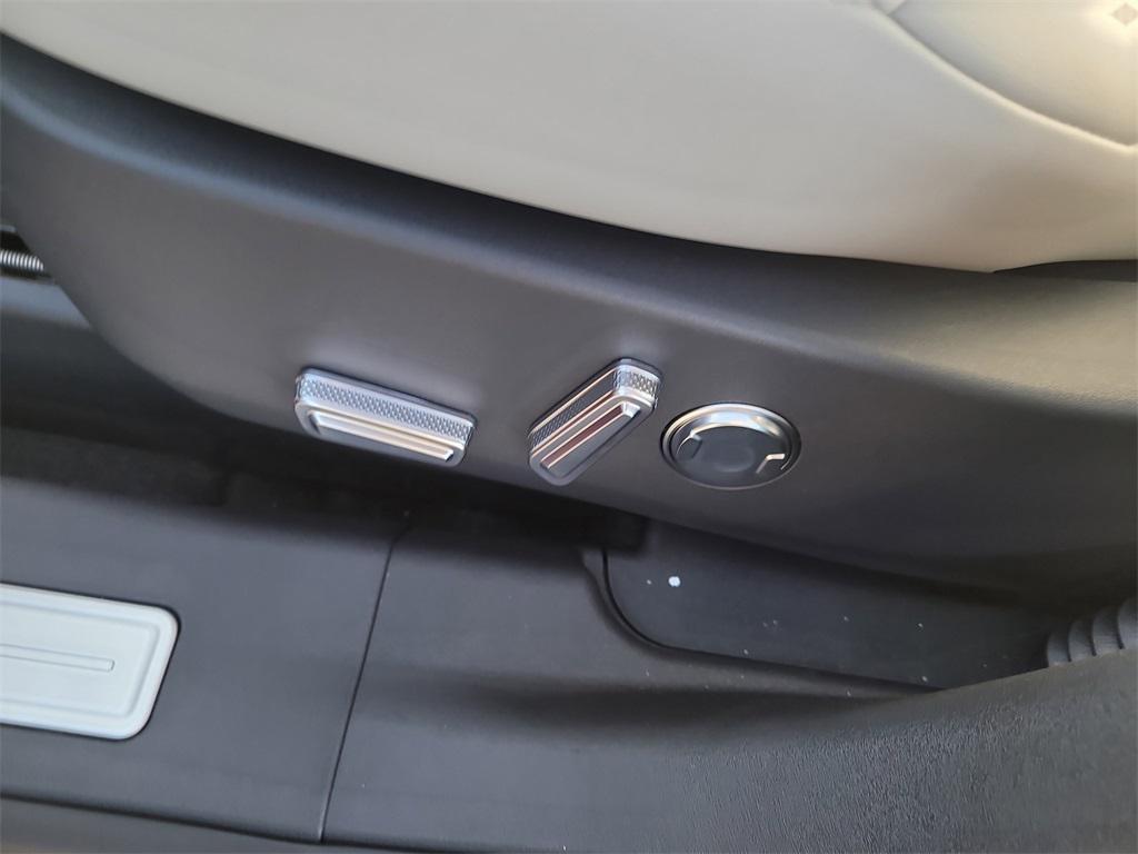 new 2026 Lincoln Nautilus car, priced at $61,784