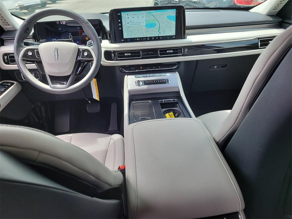 new 2025 Lincoln Aviator car, priced at $53,230