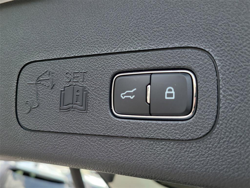 new 2025 Lincoln Aviator car, priced at $53,230