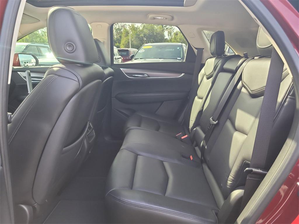 used 2017 Cadillac XT5 car, priced at $20,153