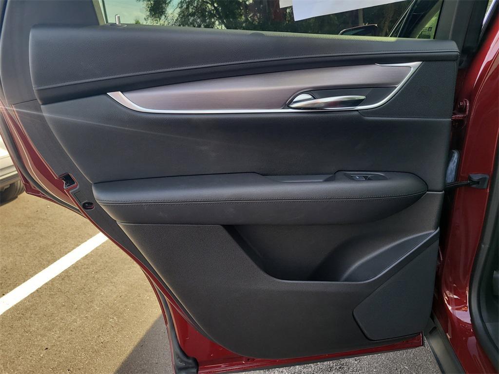 used 2017 Cadillac XT5 car, priced at $20,153