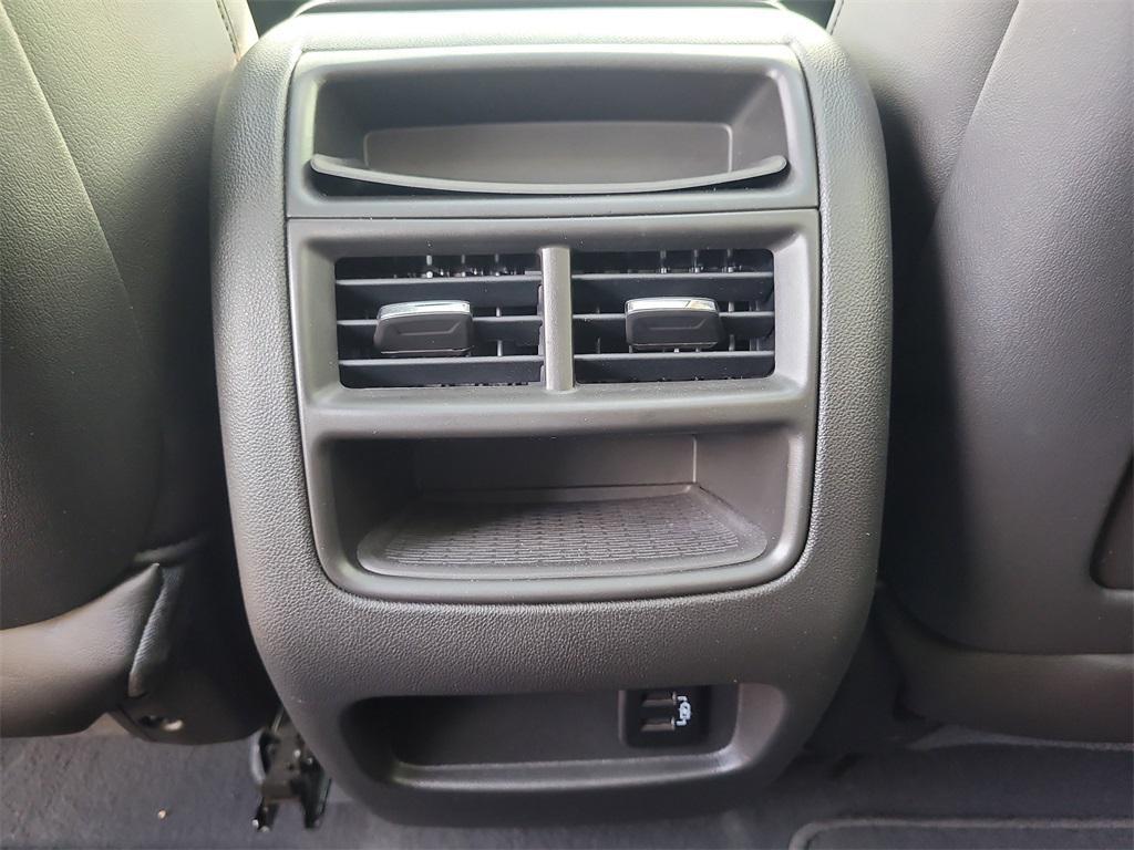 used 2017 Cadillac XT5 car, priced at $20,153