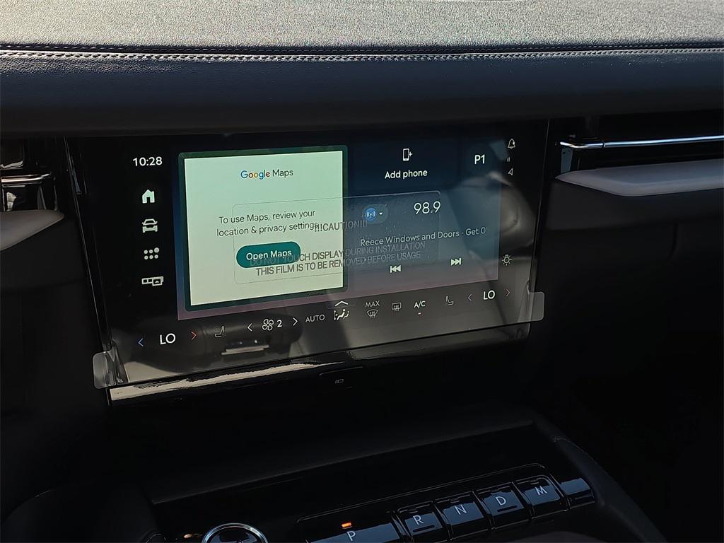 new 2025 Lincoln Navigator car, priced at $100,566