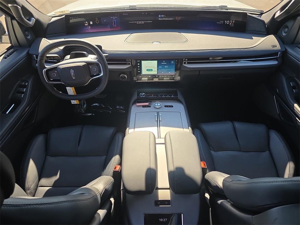 new 2025 Lincoln Navigator car, priced at $100,566