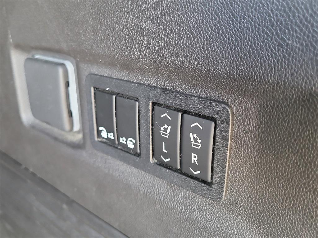 used 2021 Chevrolet Tahoe car, priced at $45,126