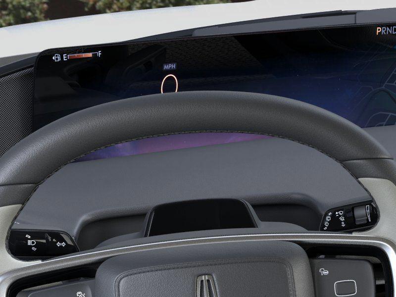 new 2025 Lincoln Navigator car, priced at $96,255