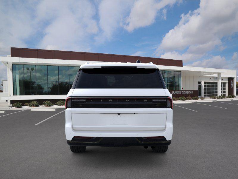 new 2025 Lincoln Navigator car, priced at $96,255