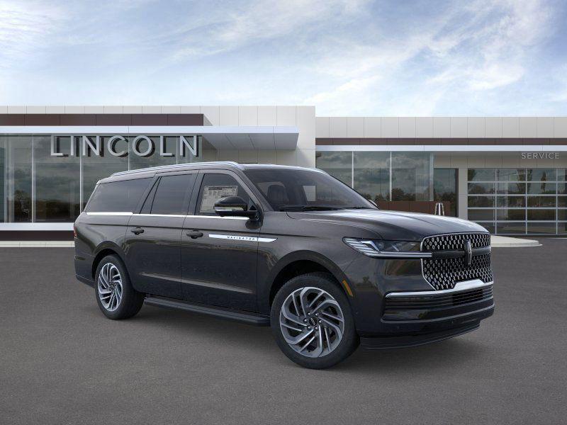 new 2026 Lincoln Navigator car, priced at $97,413