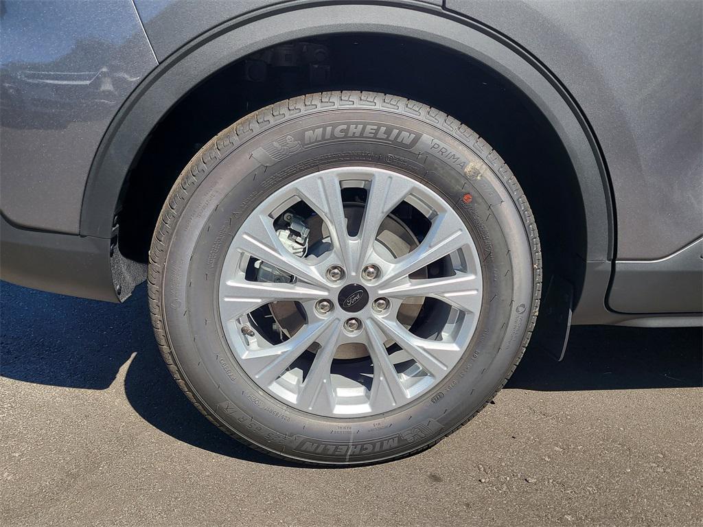 new 2026 Ford Escape car, priced at $28,312