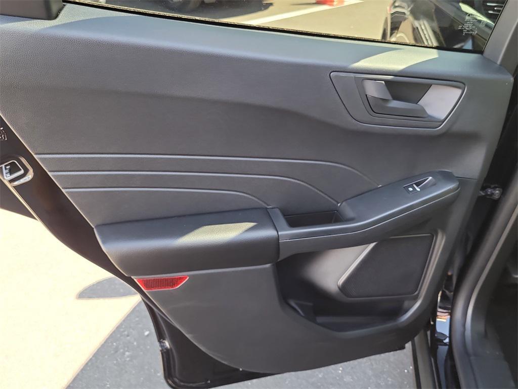 new 2026 Ford Escape car, priced at $27,638