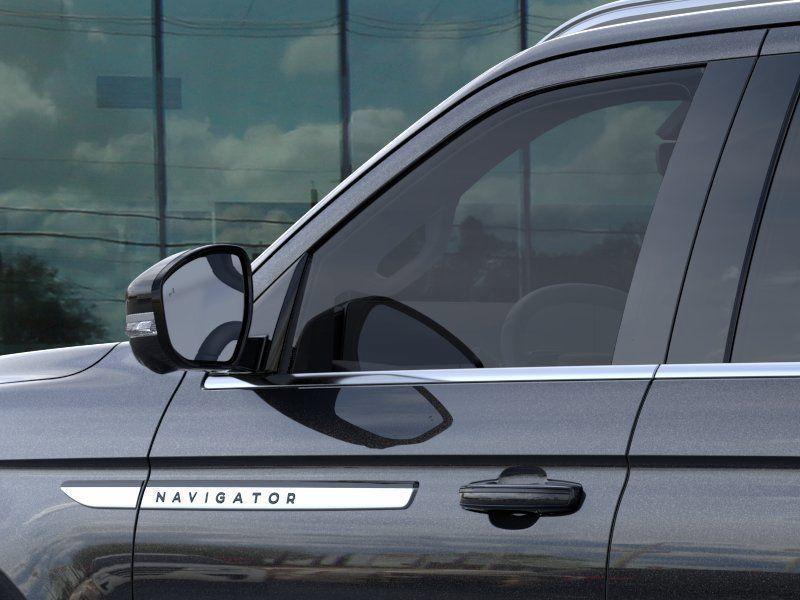 new 2026 Lincoln Navigator car, priced at $94,590