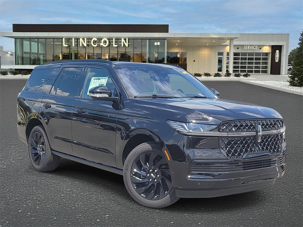 new 2025 Lincoln Navigator car, priced at $98,877